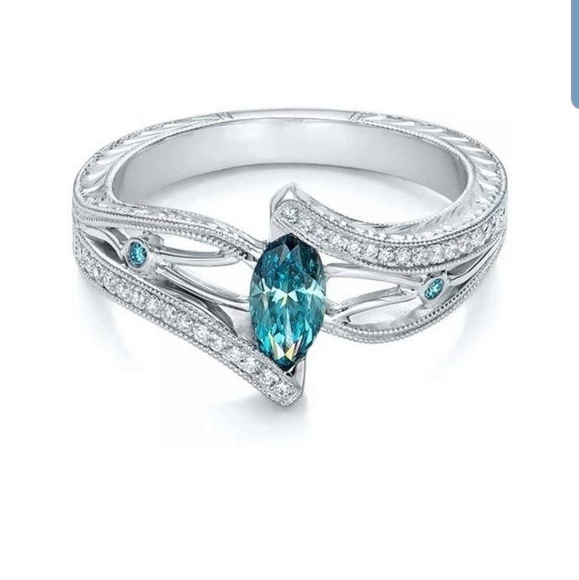 Semi Blue stone crystal filled round shape ring - Picture 4 of 6